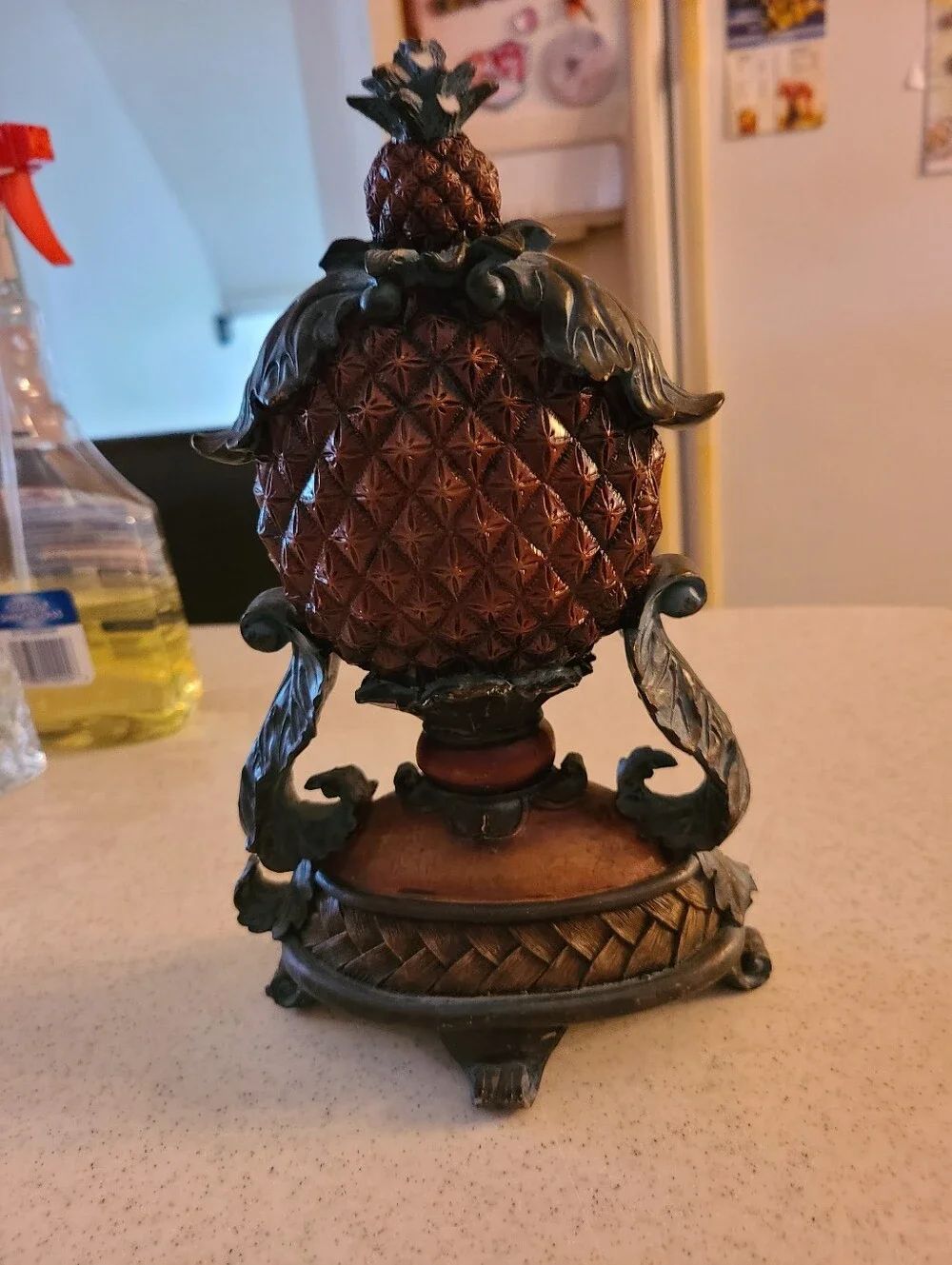 Classic Pineapple Table Clock – Brown